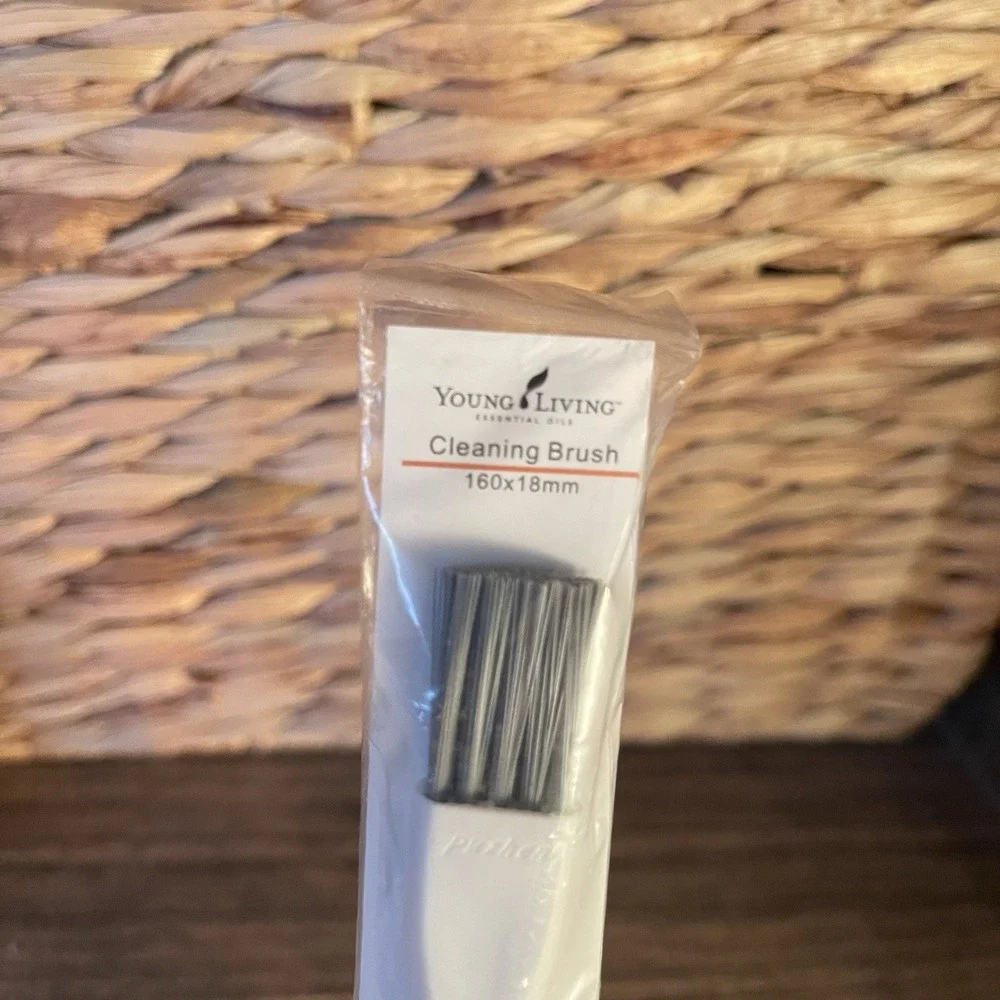 Young Living Cleaning Brush‎ For All Ultrasonic Diffuser Aria Replacement